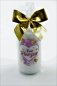 Preview: Kerze zum Muttertag mit Spruch "Von Herzen". Geschenk verpackt mit goldener Schleife und Geschenkfolie.